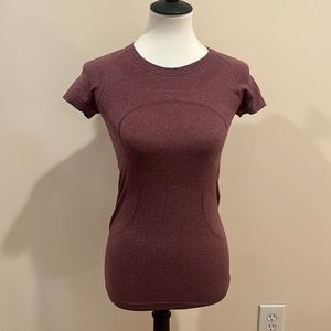 Lululemon Swiftly Tech Short Sleeve Crew Sleeve